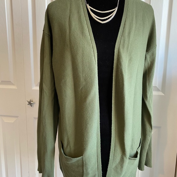 Olive Green Time and Tru Cardigan - Picture 3 of 4